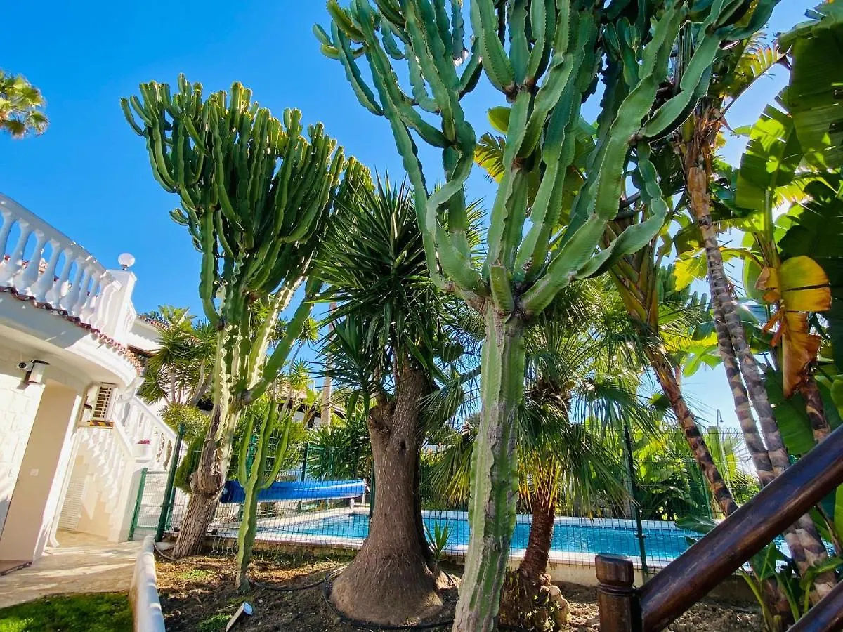 מארבלה Studio-Near The Beach, Bbq And Seawater Pool דירה
